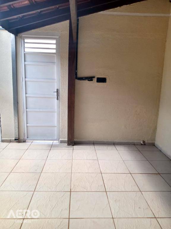 Casa à venda com 2 quartos, 130m² - Foto 23