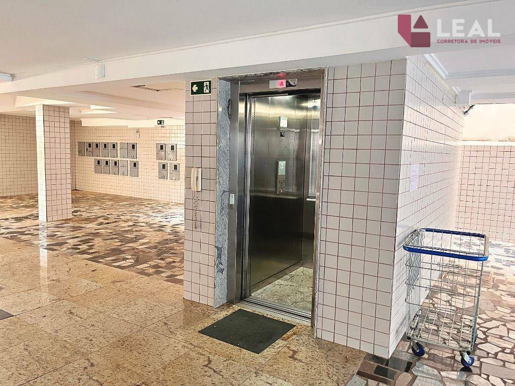 Apartamento para alugar com 2 quartos, 60m² - Foto 19