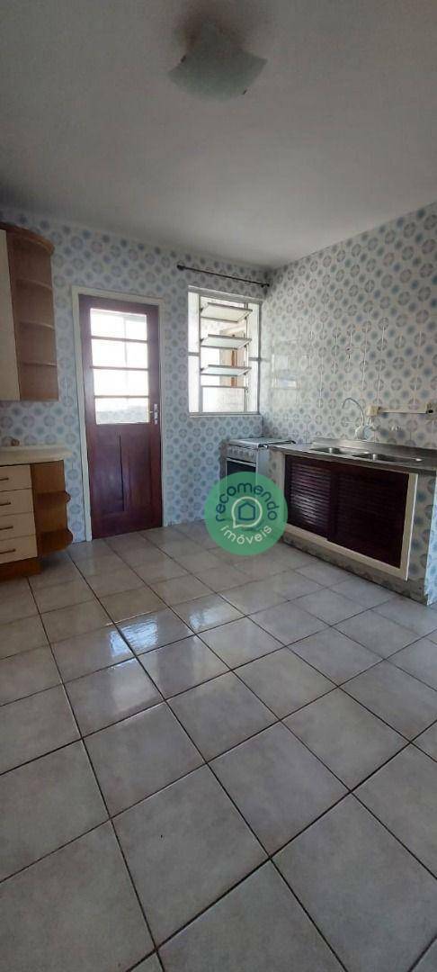 Apartamento à venda com 3 quartos, 113m² - Foto 12