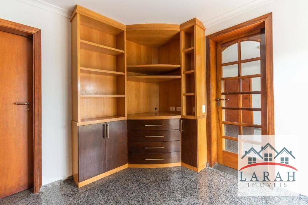 Apartamento para alugar com 4 quartos, 342m² - Foto 43