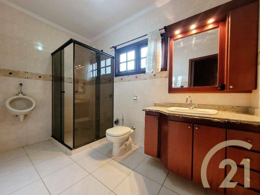 Casa de Condomínio para alugar com 6 quartos, 480m² - Foto 35