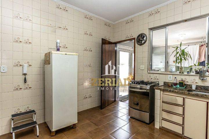 Casa à venda com 3 quartos, 302m² - Foto 5