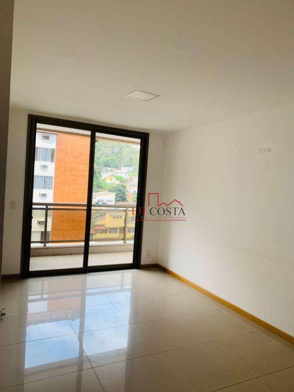 Apartamento à venda com 2 quartos, 67m² - Foto 1