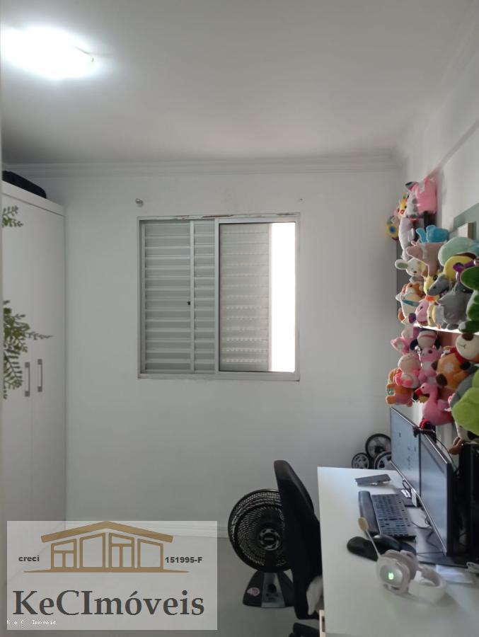 Apartamento à venda com 2 quartos, 72m² - Foto 4