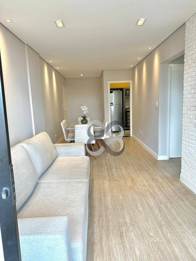 Apartamento à venda com 2 quartos, 75m² - Foto 8