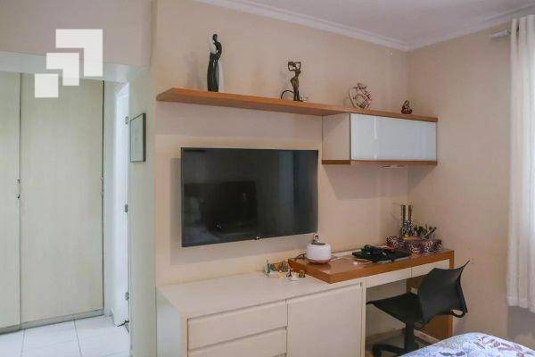 Apartamento à venda com 3 quartos, 126m² - Foto 17