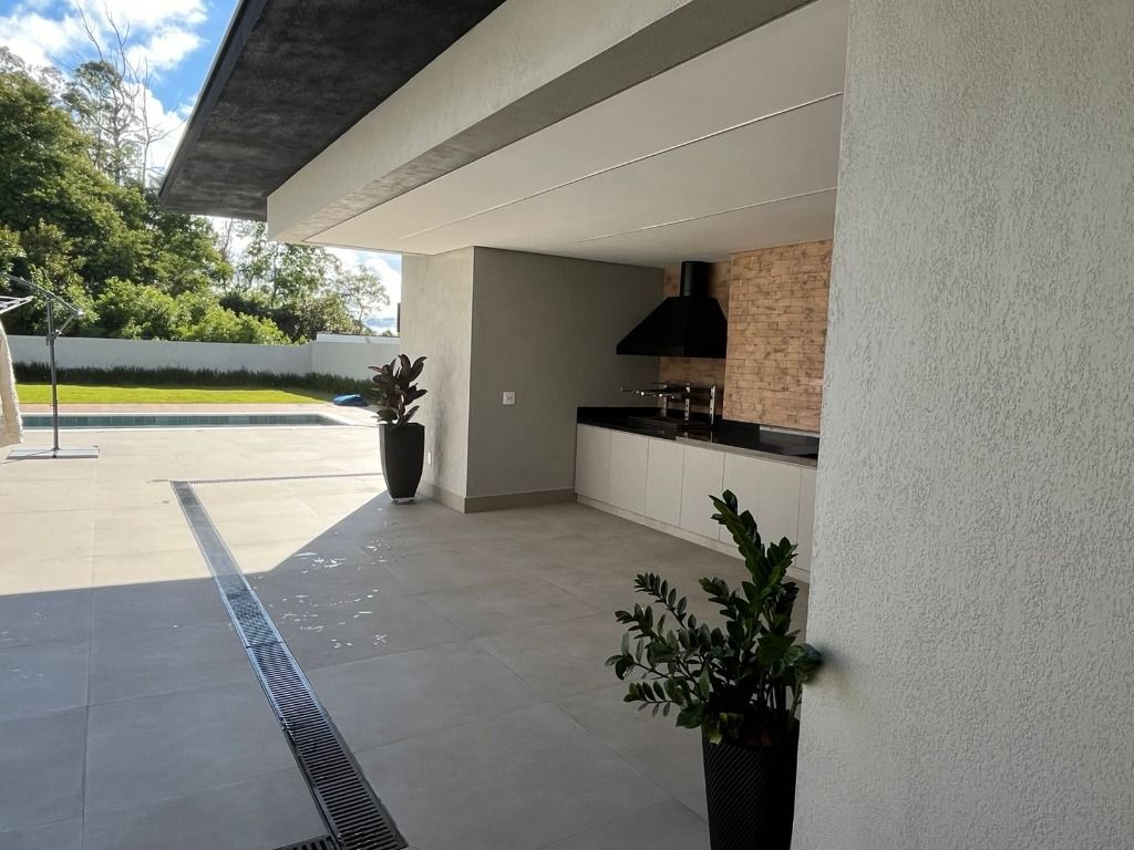 Casa de Condomínio à venda com 4 quartos, 363m² - Foto 16