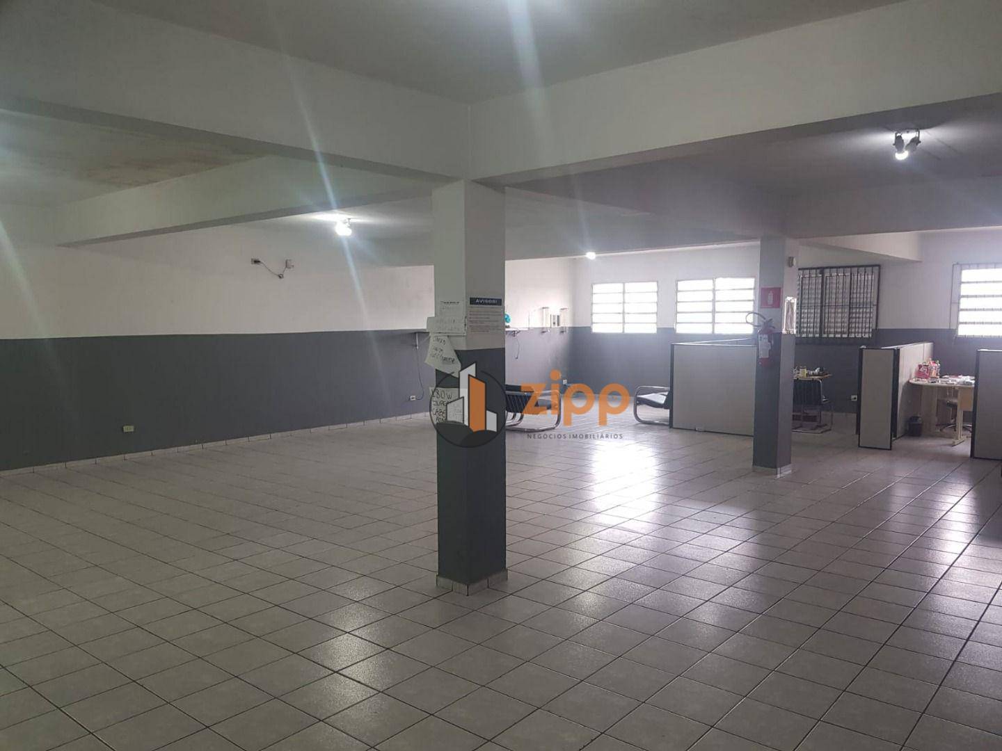 Depósito-Galpão-Armazém à venda, 180m² - Foto 9