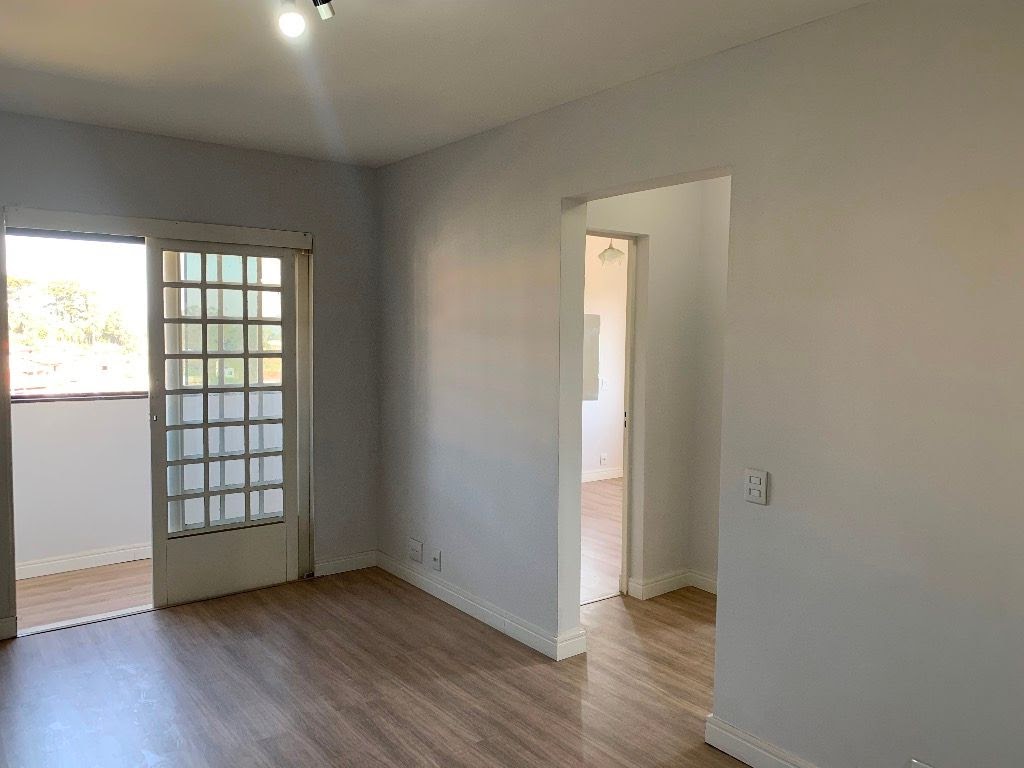 Apartamento à venda com 2 quartos, 60m² - Foto 7