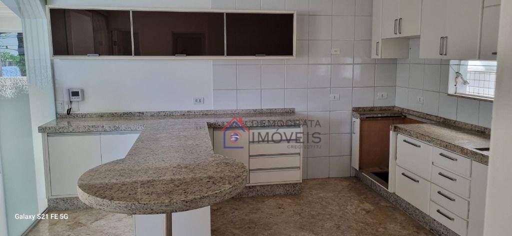 Sobrado para alugar com 3 quartos, 306m² - Foto 6