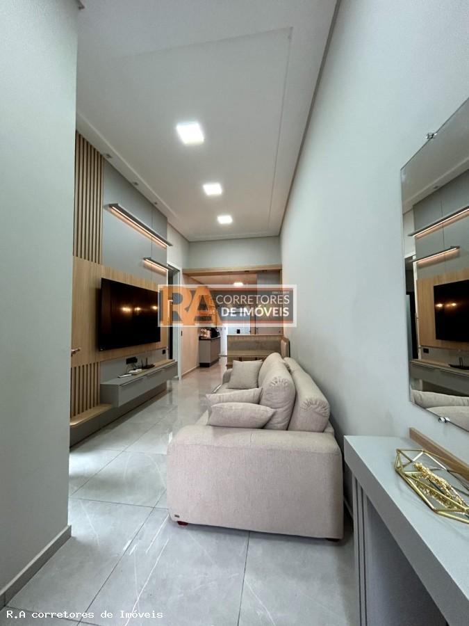 Casa à venda com 3 quartos, 126m² - Foto 4