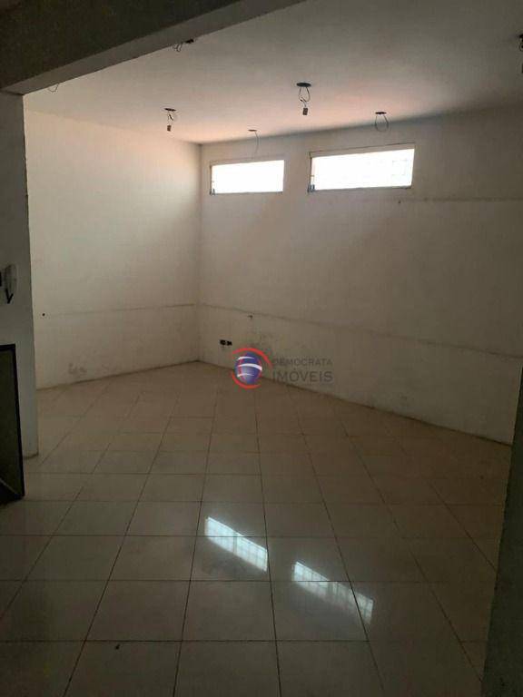 Sobrado à venda com 3 quartos, 330m² - Foto 24