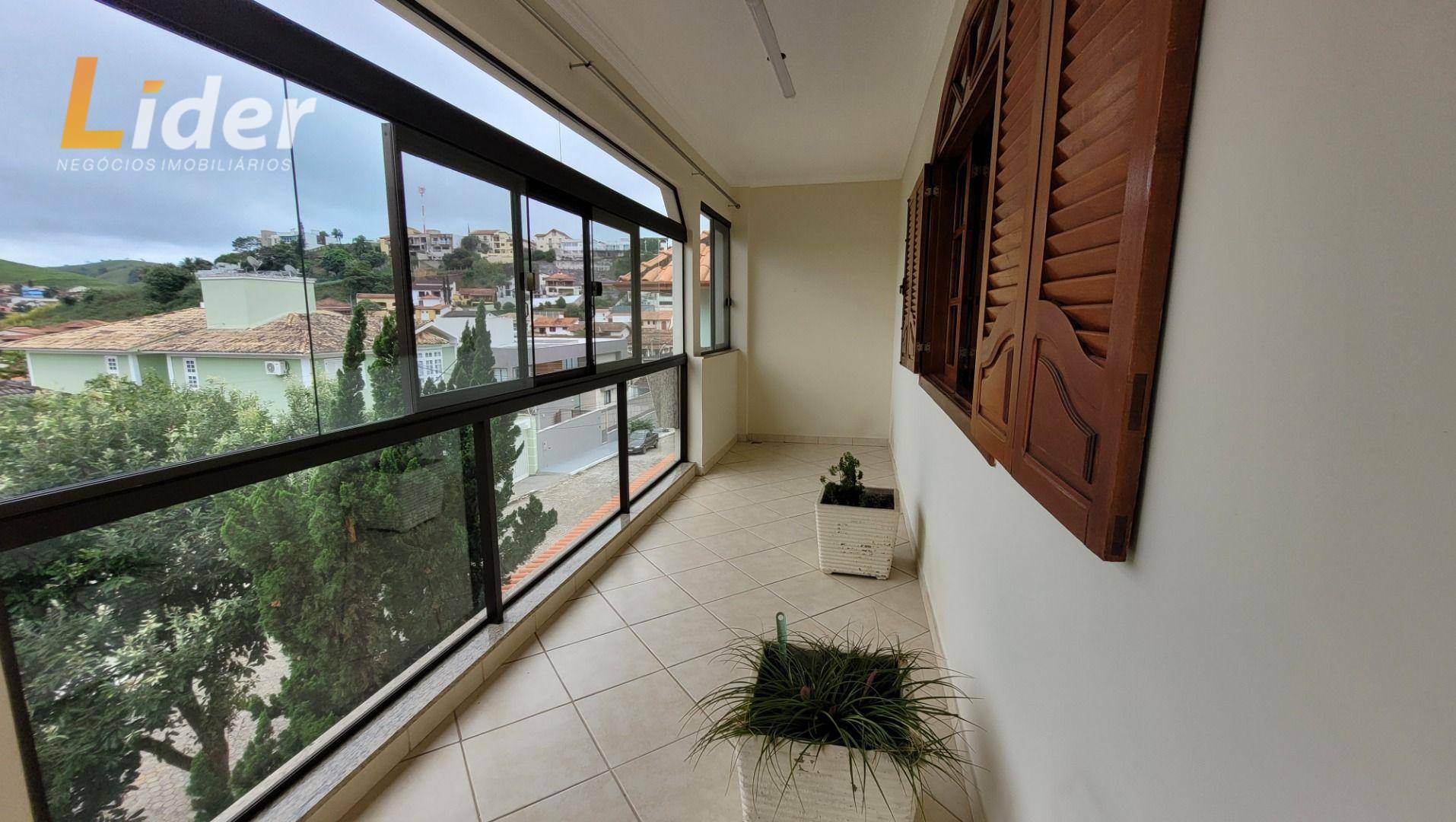 Casa à venda com 4 quartos, 279m² - Foto 23