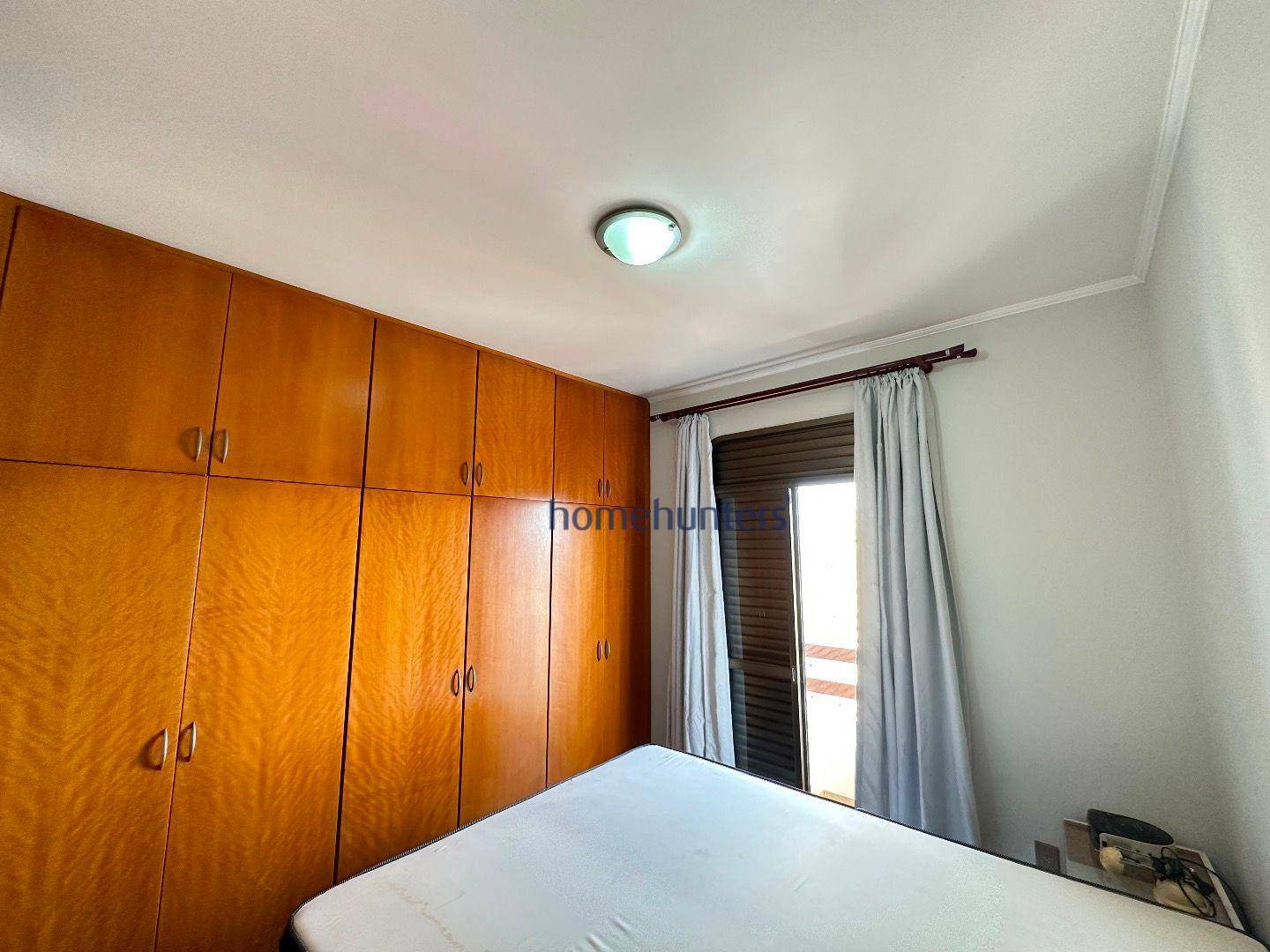 Apartamento à venda com 1 quarto, 55m² - Foto 28