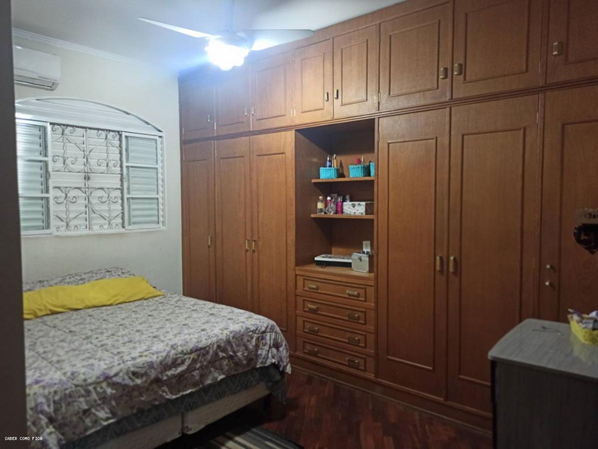 Casa à venda com 3 quartos, 400m² - Foto 13