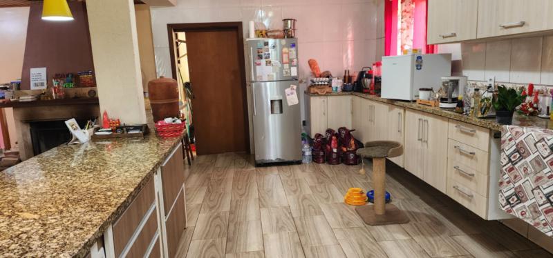 Casa à venda com 2 quartos, 160m² - Foto 6