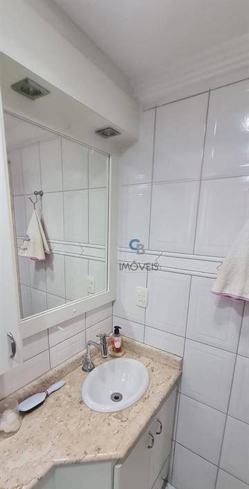 Apartamento à venda com 3 quartos, 74m² - Foto 4