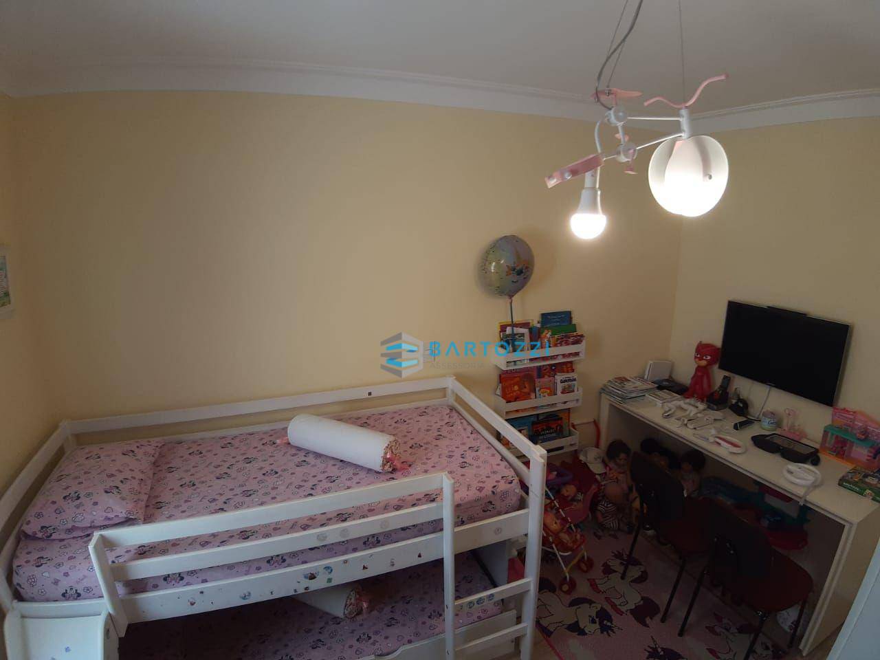 Apartamento à venda com 3 quartos, 210m² - Foto 19