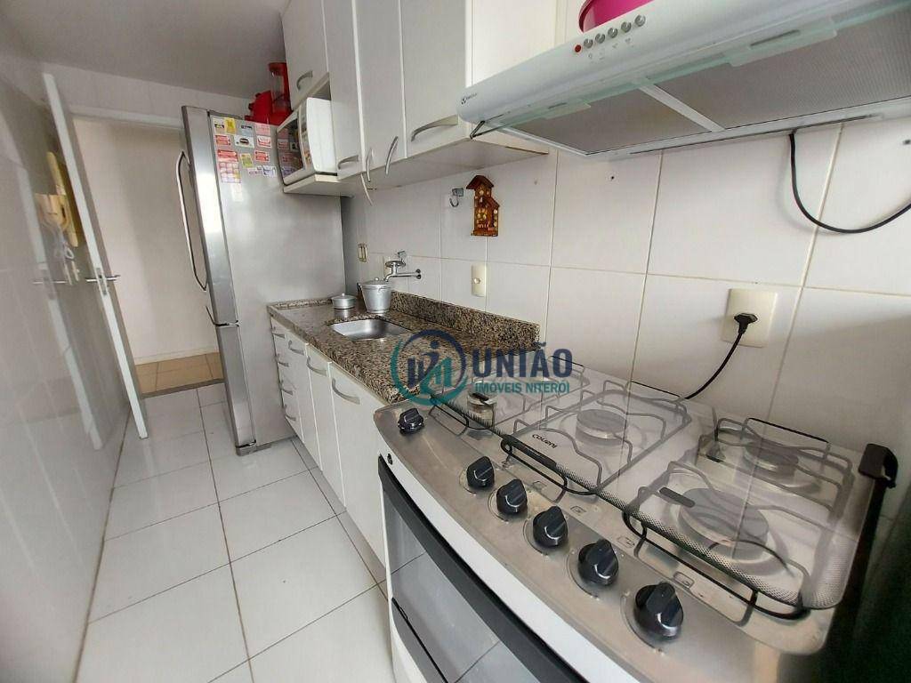 Apartamento à venda com 3 quartos, 75m² - Foto 9