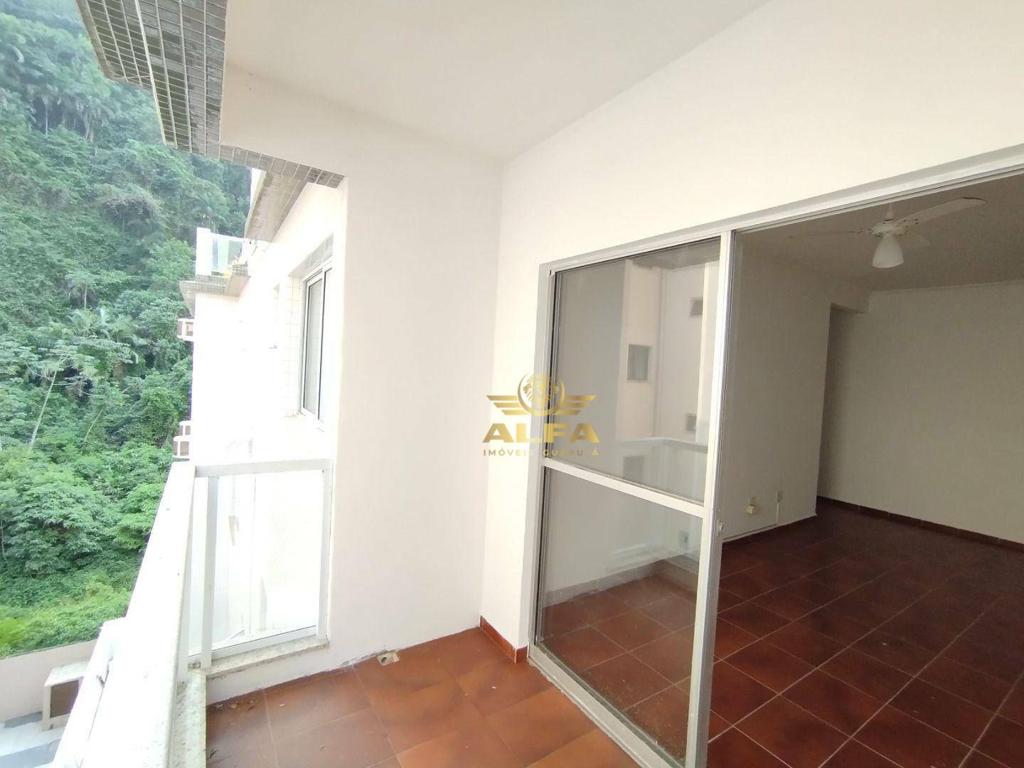 Apartamento à venda com 2 quartos, 70m² - Foto 1