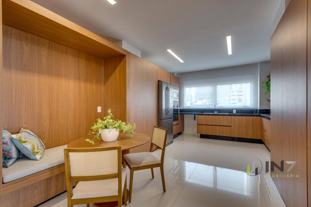 Apartamento à venda com 4 quartos, 527m² - Foto 9