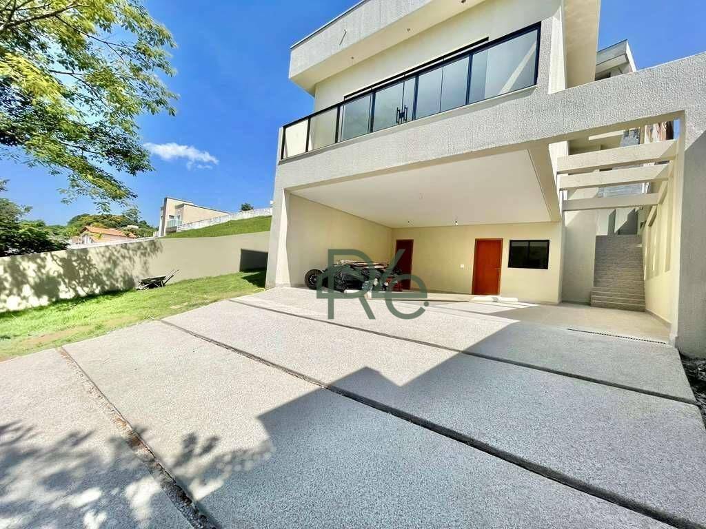 Casa de Condomínio à venda com 3 quartos, 230m² - Foto 1