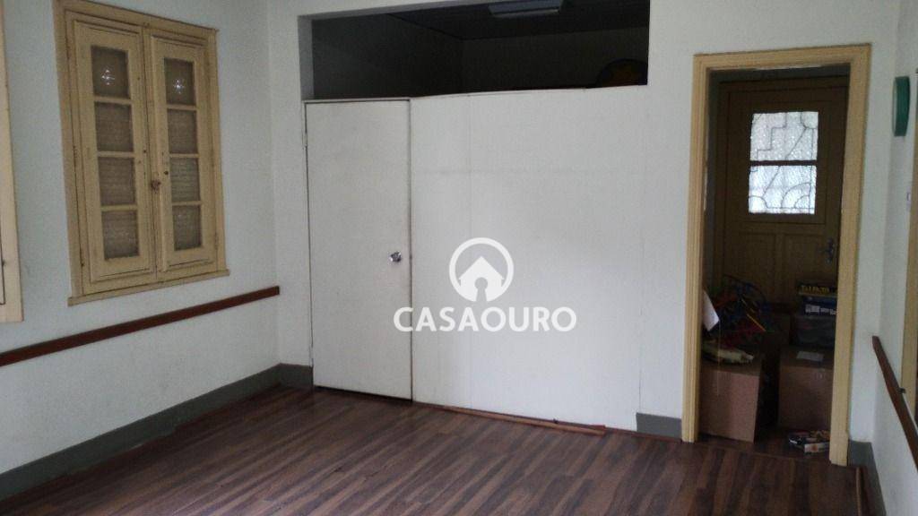 Casa à venda com 10 quartos, 334m² - Foto 24