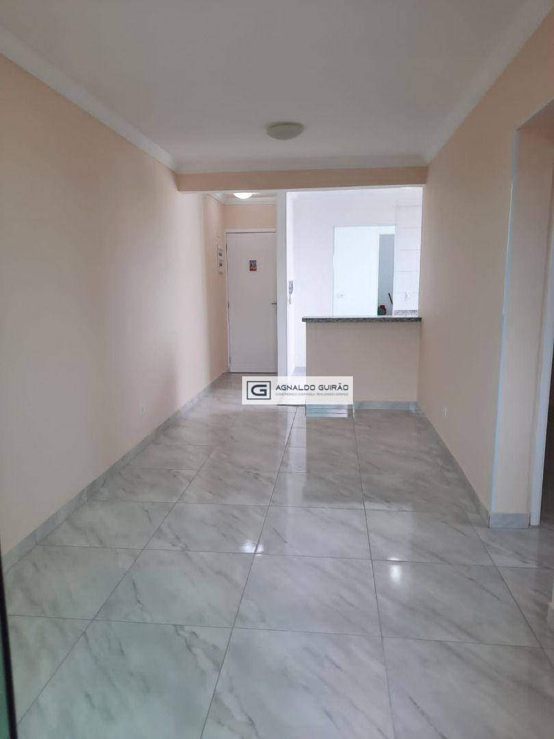 Apartamento à venda com 2 quartos, 63m² - Foto 3