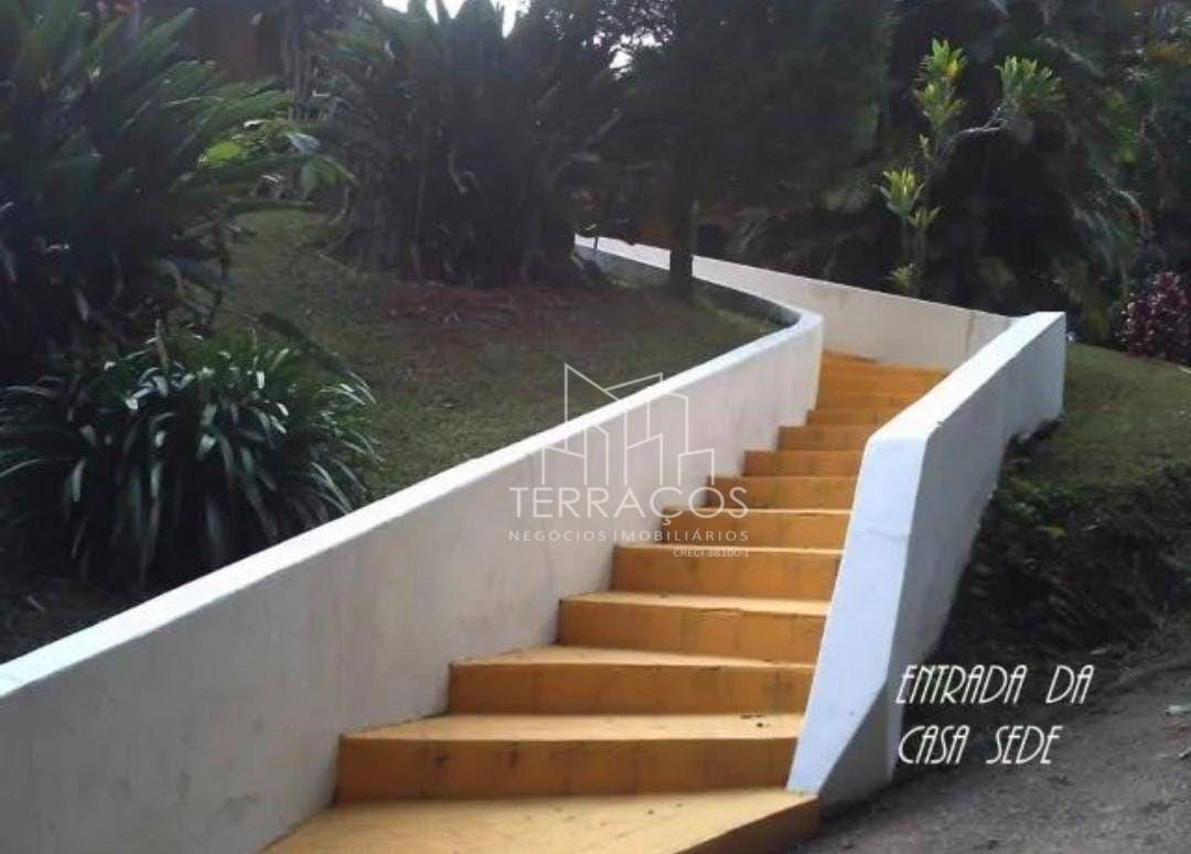 Chácara à venda com 4 quartos, 300m² - Foto 3