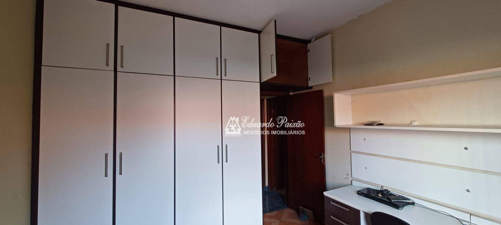 Casa à venda com 3 quartos, 250m² - Foto 21