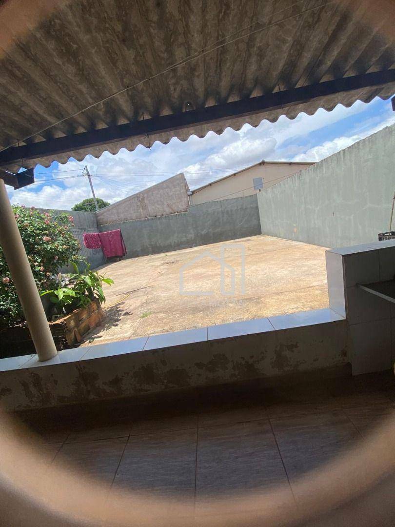 Casa à venda com 3 quartos, 150m² - Foto 17