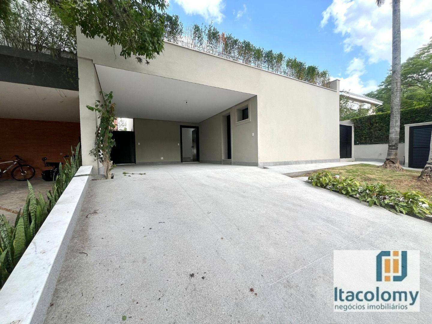 Casa de Condomínio à venda com 4 quartos, 276m² - Foto 2