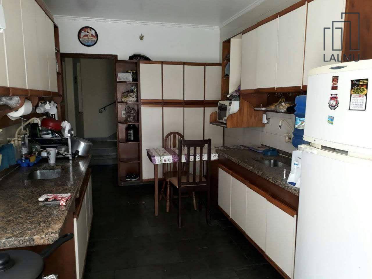 Sobrado para alugar com 5 quartos, 350m² - Foto 13