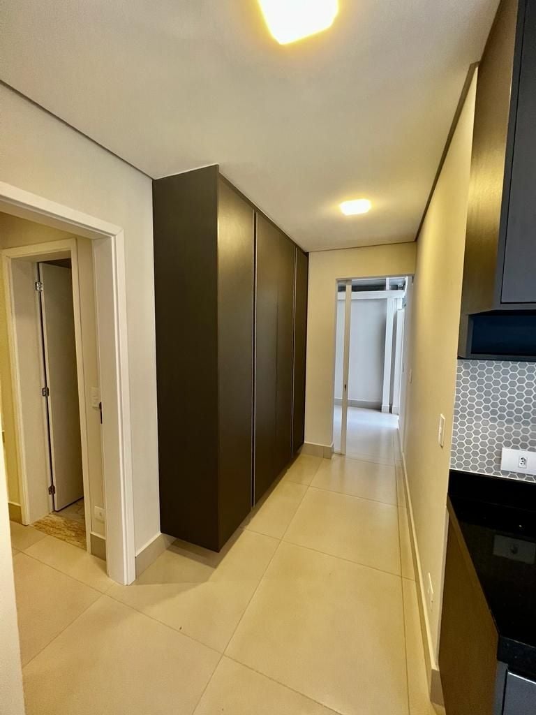 Casa à venda com 4 quartos, 367m² - Foto 9