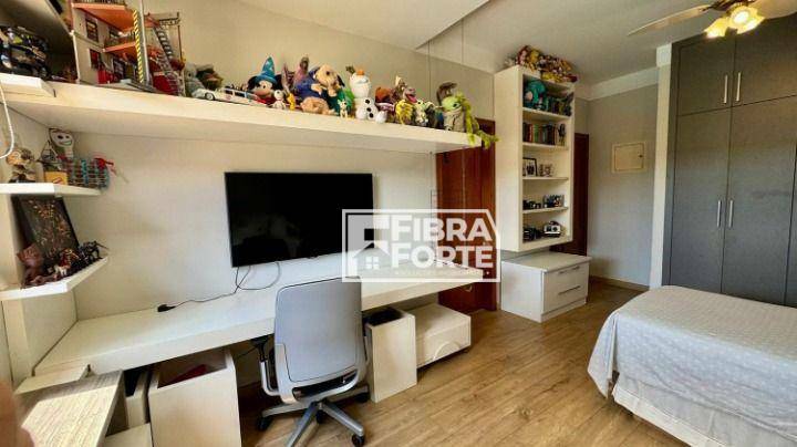 Casa à venda com 3 quartos, 372m² - Foto 16