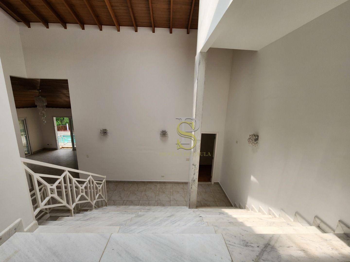 Casa de Condomínio para alugar com 4 quartos, 650m² - Foto 13