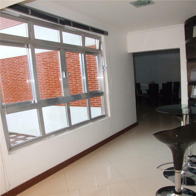 Apartamento à venda com 3 quartos, 180m² - Foto 3