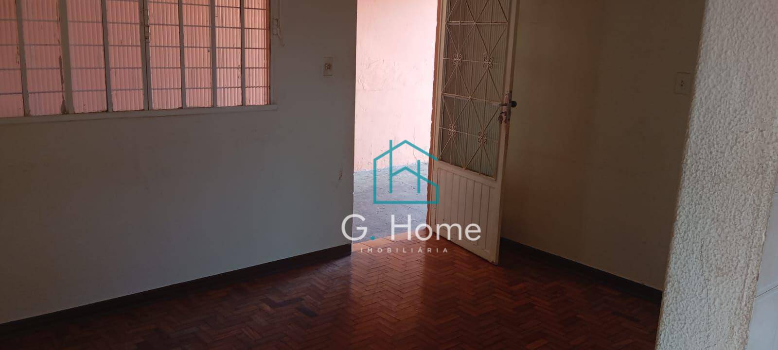 Casa à venda com 3 quartos, 60m² - Foto 4