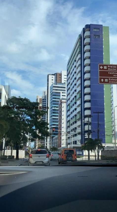 Apartamento à venda com 4 quartos, 153m² - Foto 2