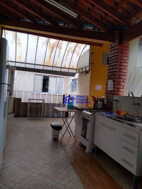 Sobrado à venda com 3 quartos, 200m² - Foto 27