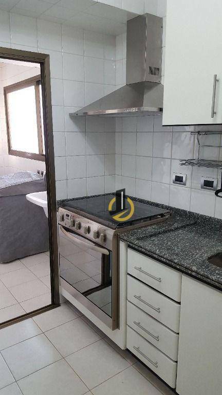 Apartamento para alugar com 3 quartos, 100m² - Foto 11