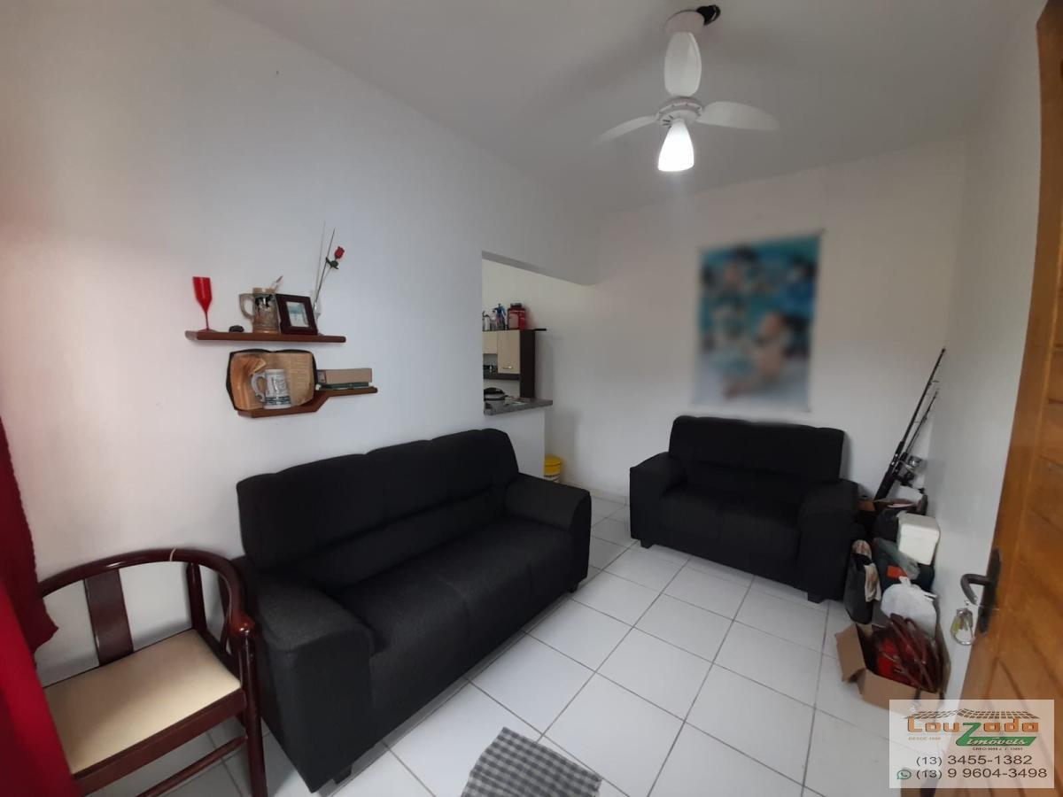 Casa à venda com 1 quarto, 159m² - Foto 1