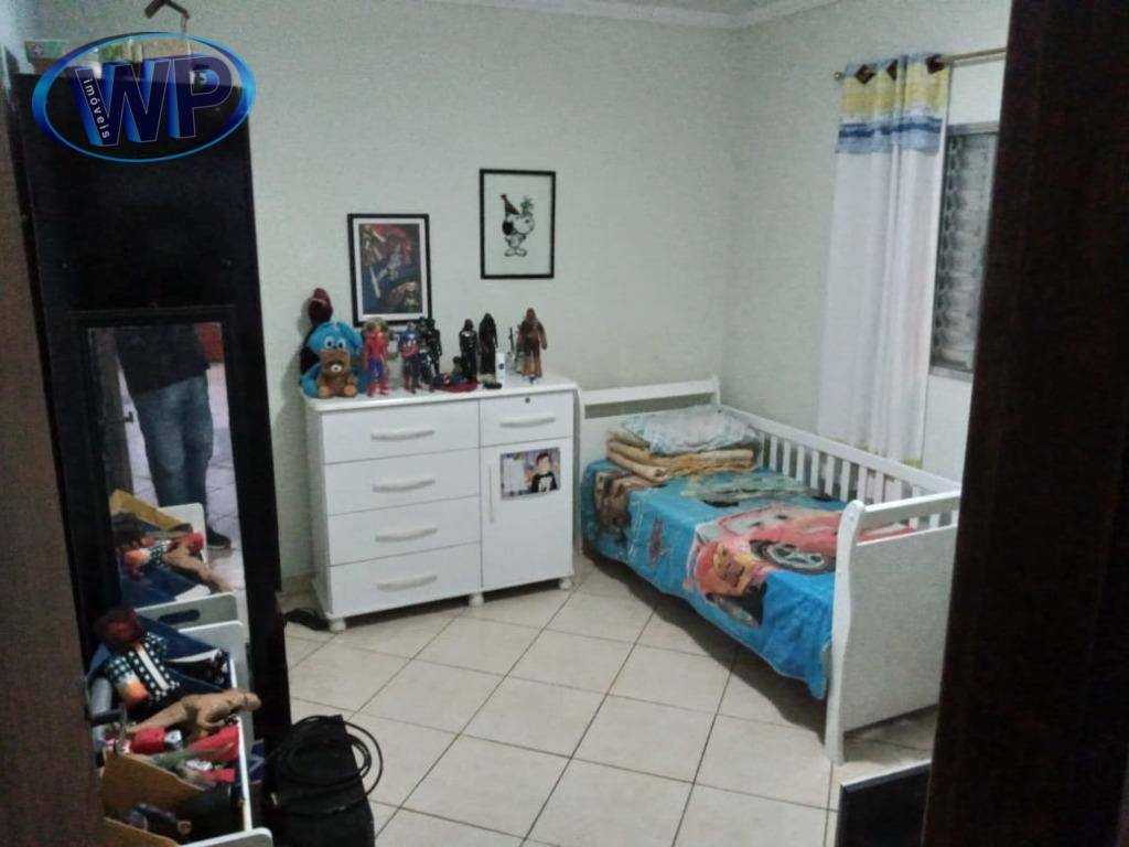 Casa à venda com 2 quartos, 150m² - Foto 8