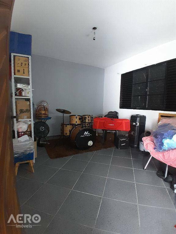 Casa à venda com 3 quartos, 175m² - Foto 17