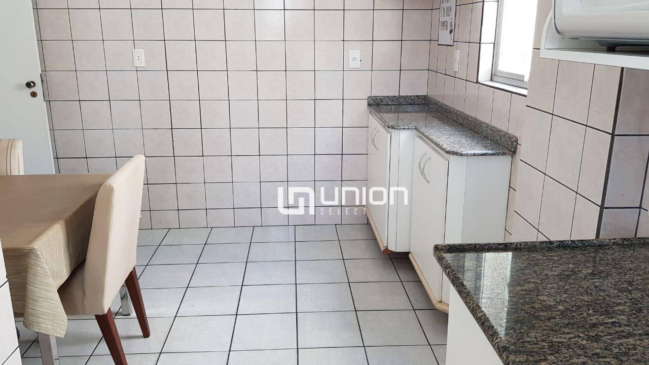 Apartamento à venda com 2 quartos, 85m² - Foto 6