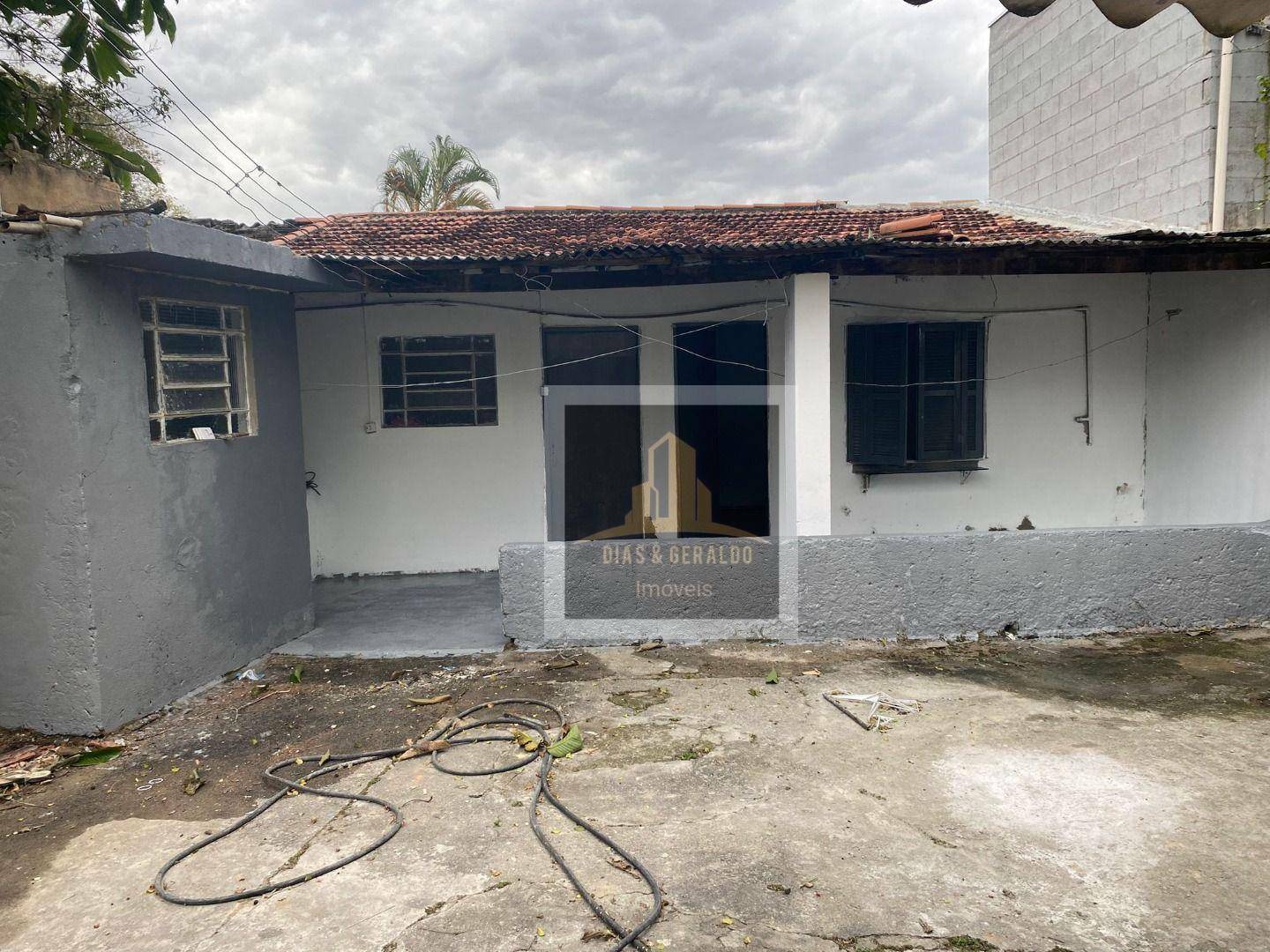 Casa para alugar com 1 quarto, 250M2 - Foto 11