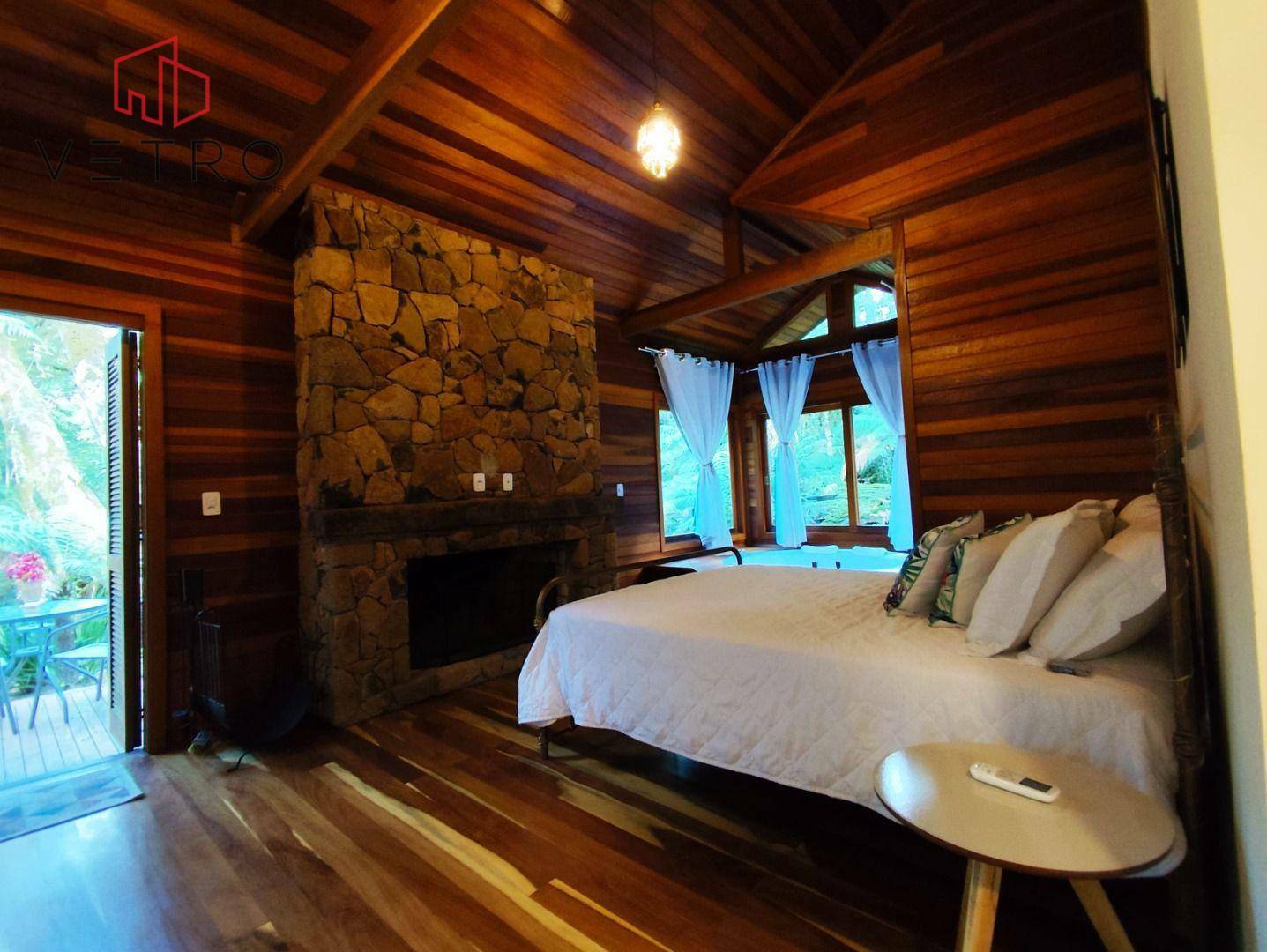 Casa de Condomínio à venda com 1 quarto, 50m² - Foto 4
