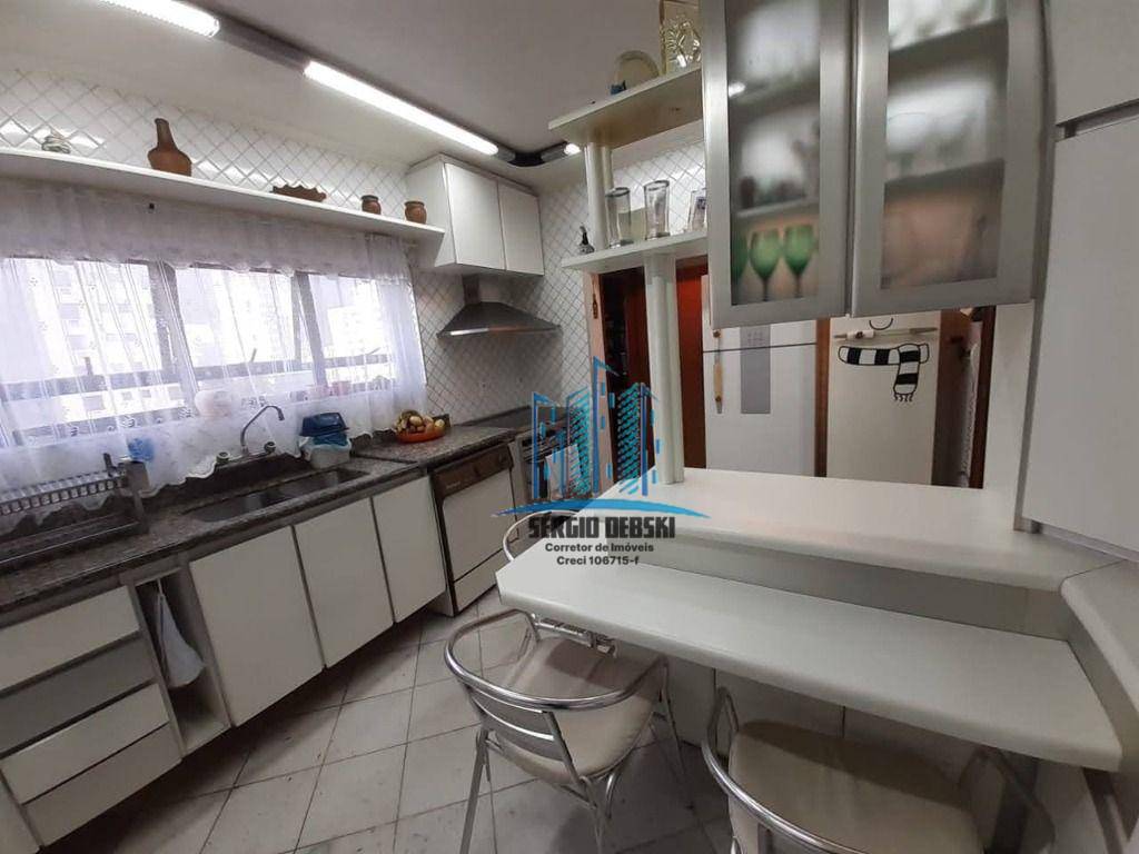 Apartamento à venda com 3 quartos, 187m² - Foto 15