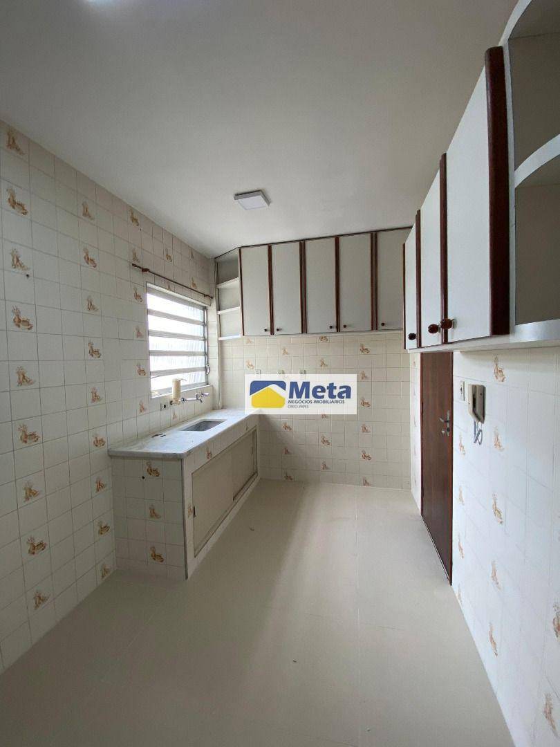 Apartamento para alugar com 3 quartos, 110m² - Foto 4