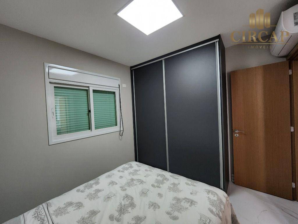 Apartamento à venda com 3 quartos, 143m² - Foto 21